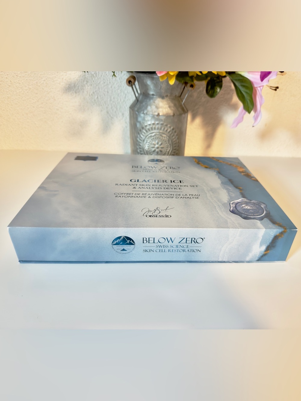 Below Zero Glacier Radiant Skin Rejuvenation Set & Skin Analysis Device - Picture 7 of 9